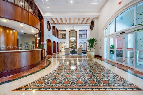 Condo in Key Biscayne, Florida, 2 bedrooms  № 2170213 - photo 30