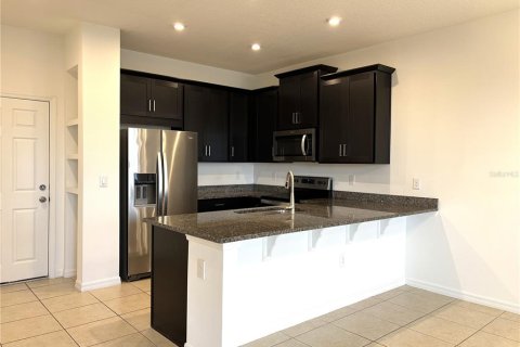 Touwnhouse à louer à Orlando, Floride: 3 chambres, 138.33 m2 № 2156319 - photo 13
