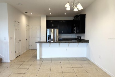 Touwnhouse à louer à Orlando, Floride: 3 chambres, 138.33 m2 № 2156319 - photo 5