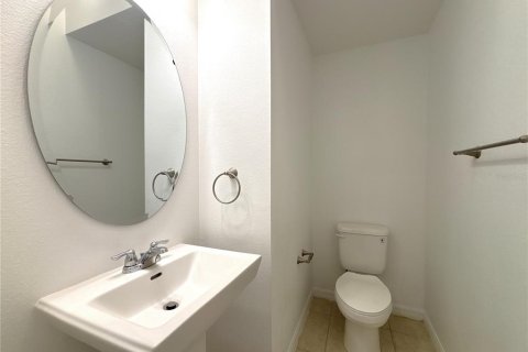 Touwnhouse à louer à Orlando, Floride: 3 chambres, 138.33 m2 № 2156319 - photo 11
