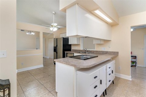 Villa ou maison à vendre à Palm Bay, Floride: 3 chambres, 171.68 m2 № 1894381 - photo 19