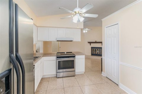 Villa ou maison à vendre à Palm Bay, Floride: 3 chambres, 171.68 m2 № 1894381 - photo 21