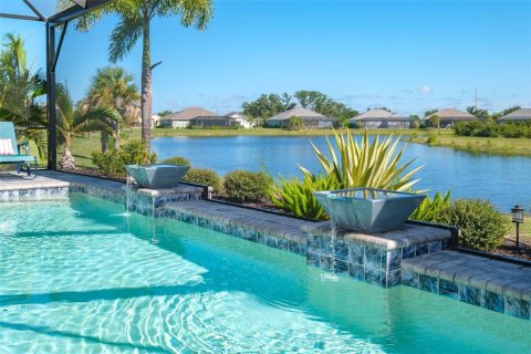 House in Englewood, Florida 4 bedrooms, 270.16 sq.m. № 2393625 - photo 15