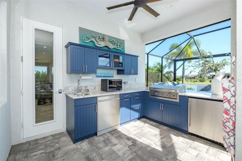 House in Englewood, Florida 4 bedrooms, 270.16 sq.m. № 2393625 - photo 20