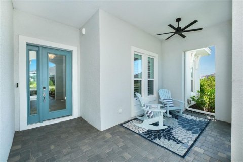 House in Englewood, Florida 4 bedrooms, 270.16 sq.m. № 2393625 - photo 4