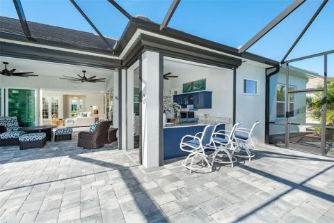 House in Englewood, Florida 4 bedrooms, 270.16 sq.m. № 2393625 - photo 21