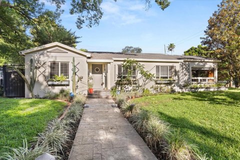 House in Orlando, Florida 3 bedrooms, 169.55 sq.m. № 1745157 - photo 29