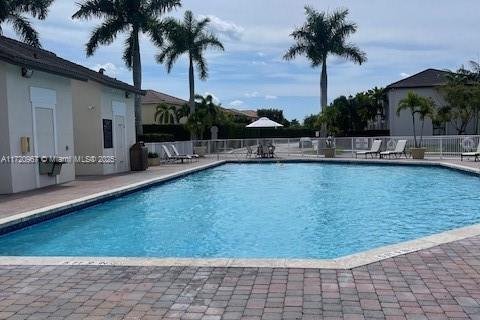 Condo in Doral, Florida, 2 bedrooms  № 1472550 - photo 19