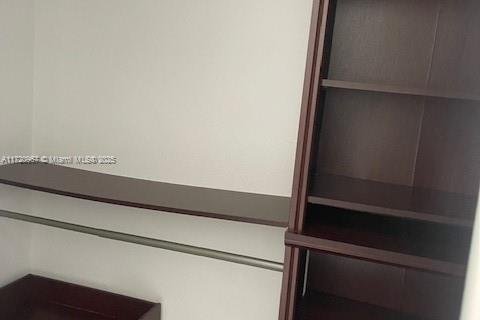 Condo in Doral, Florida, 2 bedrooms  № 1472550 - photo 17