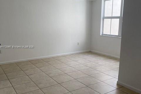 Condo in Doral, Florida, 2 bedrooms  № 1472550 - photo 8