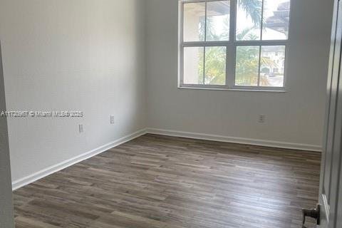 Condo in Doral, Florida, 2 bedrooms  № 1472550 - photo 10
