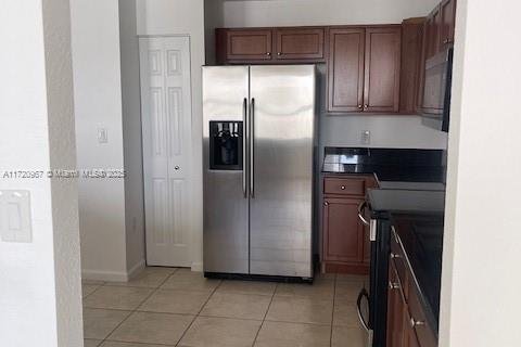 Condo in Doral, Florida, 2 bedrooms  № 1472550 - photo 7