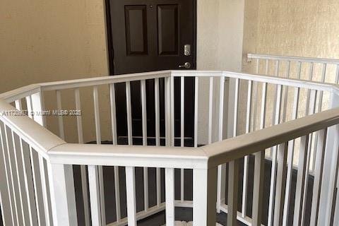 Condo in Doral, Florida, 2 bedrooms  № 1472550 - photo 4