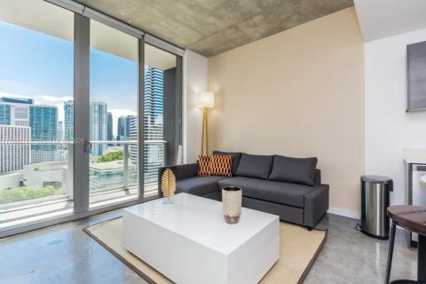 Condominio en alquiler en Miami, Florida, 1 dormitorio, 48.87 m2 № 1958880 - foto 2