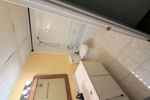 House in North Lauderdale, Florida 1 bedroom, 77.11 sq.m. № 2392756 - photo 8