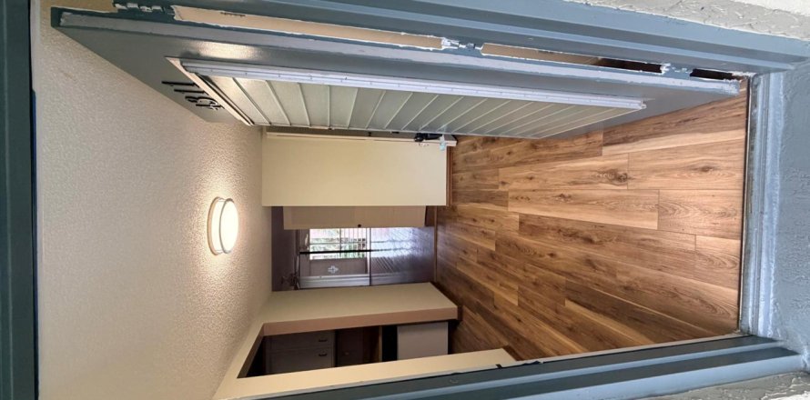 House in North Lauderdale, Florida 1 bedroom, 77.11 sq.m. № 2392756