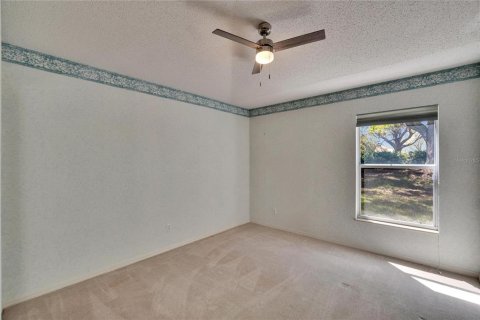 Condo in Sun City Center, Florida, 2 bedrooms  № 1583755 - photo 30