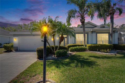 Condo in Sun City Center, Florida, 2 bedrooms  № 1583755 - photo 1