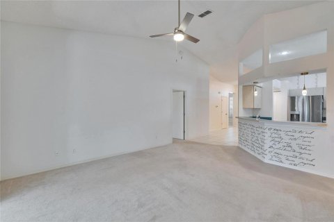 Condo in Sun City Center, Florida, 2 bedrooms  № 1583755 - photo 15