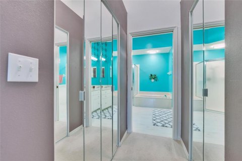 Condo in Sun City Center, Florida, 2 bedrooms  № 1583755 - photo 26