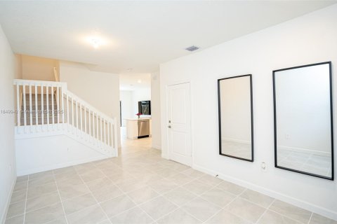 Townhouse in Homestead, Florida 3 bedrooms, 157.47 sq.m. № 1961845 - photo 2