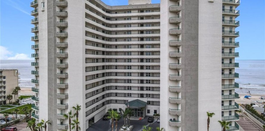 Condo in Daytona Beach Shores, Florida, 3 bedrooms  № 1782556