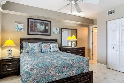 Condo in Daytona Beach Shores, Florida, 3 bedrooms  № 1782556 - photo 14