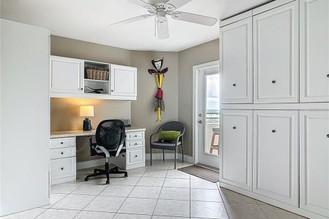 Condo in Daytona Beach Shores, Florida, 3 bedrooms  № 1782556 - photo 9