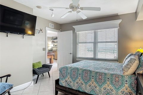 Condo in Daytona Beach Shores, Florida, 3 bedrooms  № 1782556 - photo 16