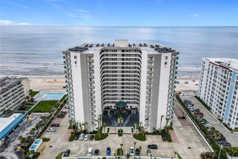 Condo in Daytona Beach Shores, Florida, 3 bedrooms  № 1782556 - photo 23