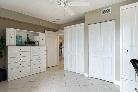 Condo in Daytona Beach Shores, Florida, 3 bedrooms  № 1782556 - photo 11