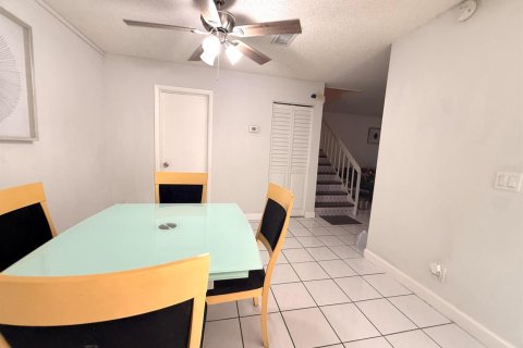 Adosado en venta en West Palm Beach, Florida, 2 dormitorios, 114.83 m2 № 2085517 - foto 29