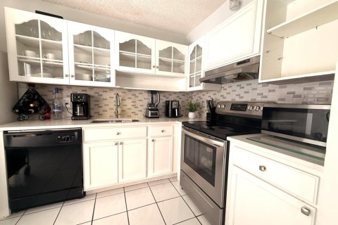 Adosado en venta en West Palm Beach, Florida, 2 dormitorios, 114.83 m2 № 2085517 - foto 27