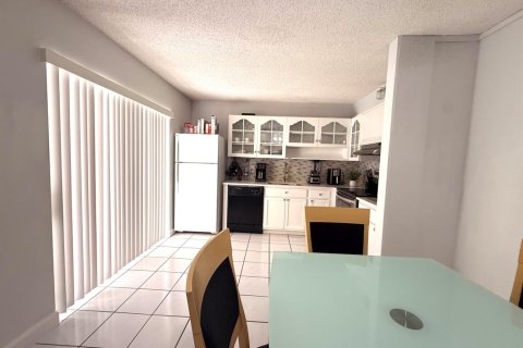 Adosado en venta en West Palm Beach, Florida, 2 dormitorios, 114.83 m2 № 2085517 - foto 28