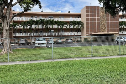 Condo à Dania Beach, Floride, 2 chambres  № 2012769