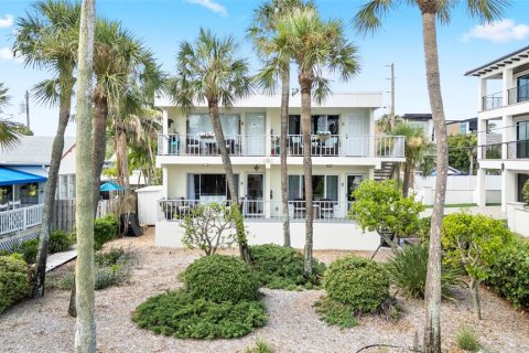 Condominio en venta en Saint Pete Beach, Florida, 1 dormitorio, 52.03 m2 № 1308418 - foto 1