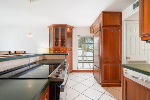 Condominio en venta en Saint Pete Beach, Florida, 1 dormitorio, 52.03 m2 № 1308418 - foto 14