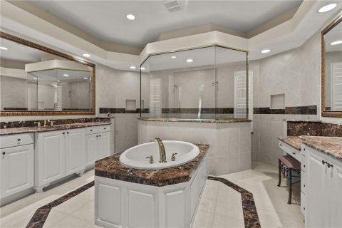 Villa ou maison à vendre à Lakewood Ranch, Floride: 3 chambres, 388.15 m2 № 2389248 - photo 19