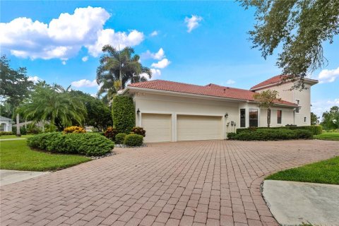 Villa ou maison à vendre à Lakewood Ranch, Floride: 3 chambres, 388.15 m2 № 2389248 - photo 10
