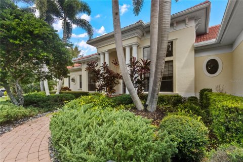 Villa ou maison à vendre à Lakewood Ranch, Floride: 3 chambres, 388.15 m2 № 2389248 - photo 3
