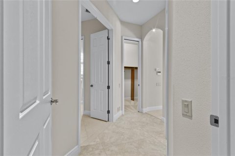 Villa ou maison à vendre à Lakewood Ranch, Floride: 3 chambres, 388.15 m2 № 2389248 - photo 16
