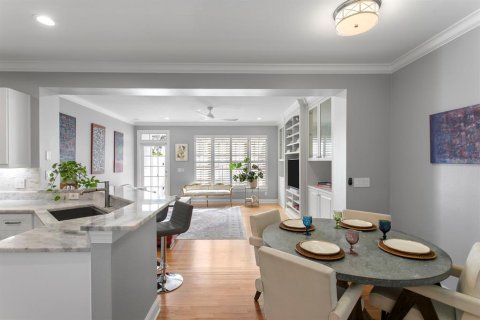 Townhouse in Tampa, Florida 3 bedrooms, 218.97 sq.m. № 2396245 - photo 16