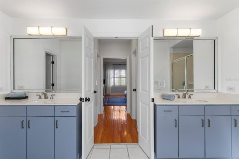 Townhouse in Tampa, Florida 3 bedrooms, 218.97 sq.m. № 2396245 - photo 28