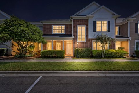 Townhouse in Tampa, Florida 3 bedrooms, 218.97 sq.m. № 2396245 - photo 2
