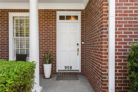 Townhouse in Tampa, Florida 3 bedrooms, 218.97 sq.m. № 2396245 - photo 4