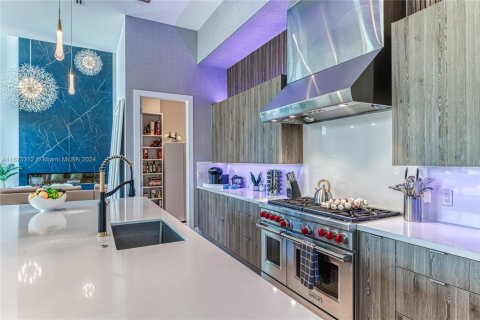 Casa en alquiler en Fort Lauderdale, Florida, 6 dormitorios, 500.46 m2 № 1867598 - foto 13