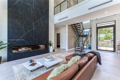 Casa en alquiler en Fort Lauderdale, Florida, 6 dormitorios, 500.46 m2 № 1867598 - foto 4