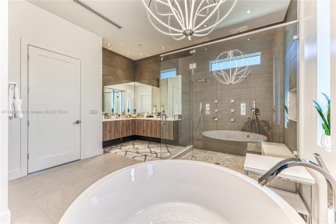 Casa en alquiler en Fort Lauderdale, Florida, 6 dormitorios, 500.46 m2 № 1867598 - foto 26