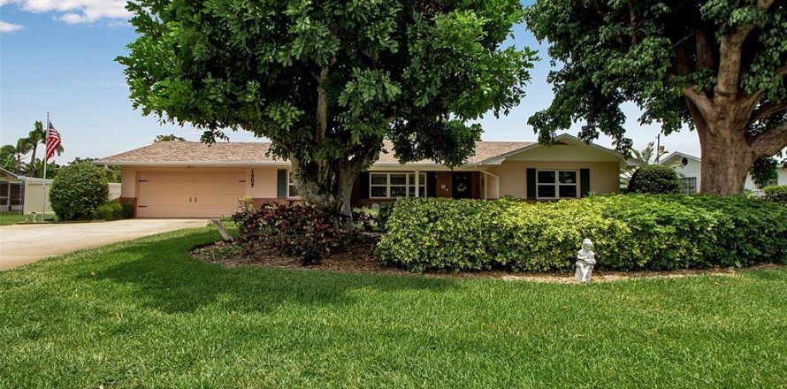 Casa en Bradenton, Florida 3 dormitorios, 166.48 m2 № 1824400