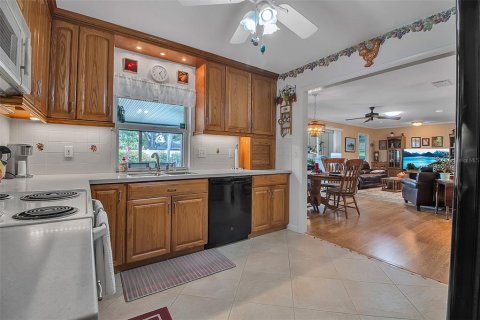 Casa en venta en Bradenton, Florida, 3 dormitorios, 166.48 m2 № 1824400 - foto 21